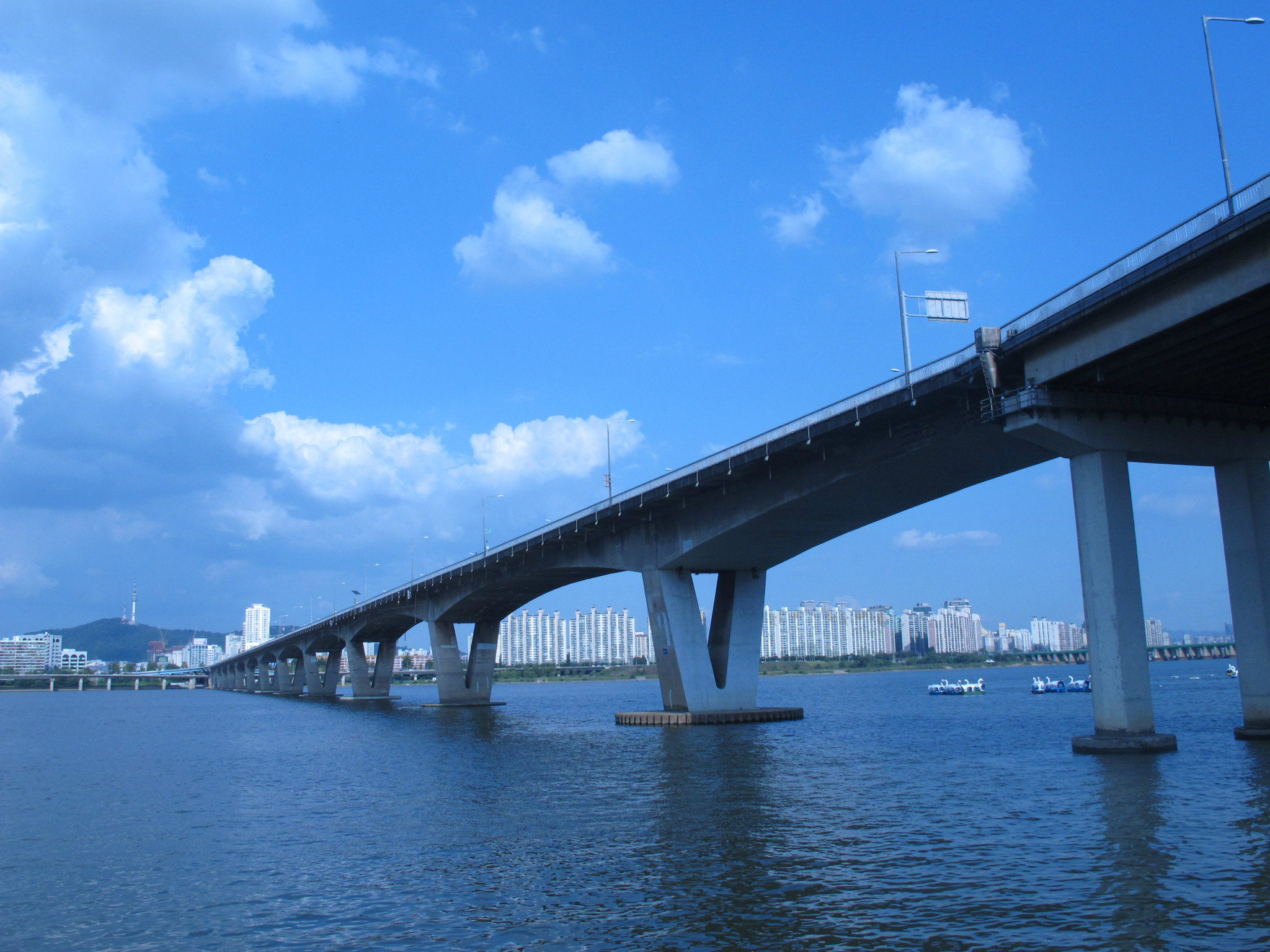 淺談道路與橋梁工程施工